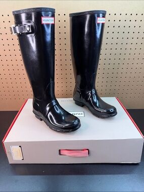 Hunter Black Gloss Tall Adjustable Rain Boots size 5